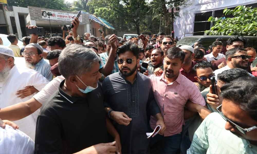 পদত্যাগের চূড়ান্ত ঘোষণা দিতে প্রেস ক্লাবে ইশরাক