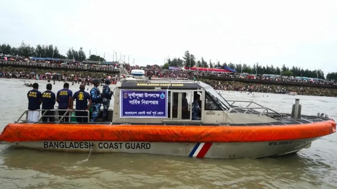 দুর্গাপূজার নিরাপত্তায় উপকূলীয় এলাকায় ৩৪০০ কোস্ট গার্ড সদস্য মোতায়েন