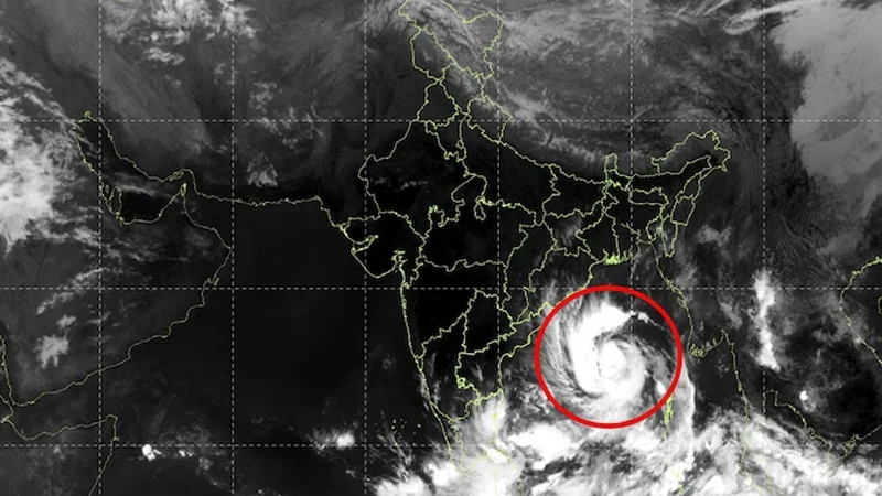 ঘূর্ণিঝড় ‘অর্ণব’ শক্তিশালী হচ্ছে, বাংলাদেশে কী প্রভাব পড়তে পারে?