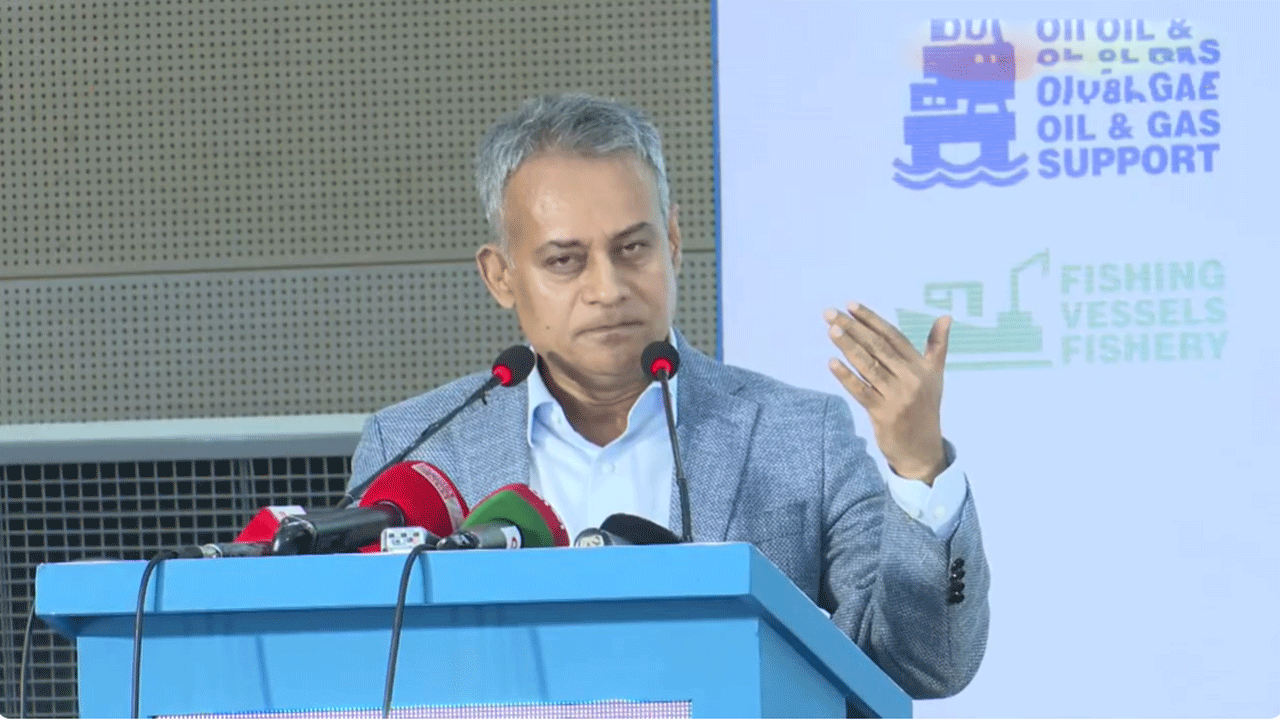 ১৬ হাজার কিলোমিটার নৌপথের পূর্ণ ব্যবহার করতে চাই: শেখ রবিউল আলম