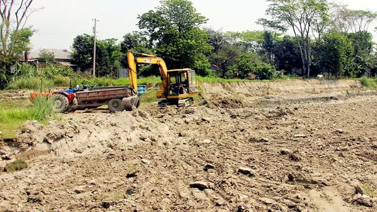 উর্বর মাটি রক্ষায় খাল খনন ও ইটভাটা নিয়ে সরকারের নতুন পরিকল্পনা
