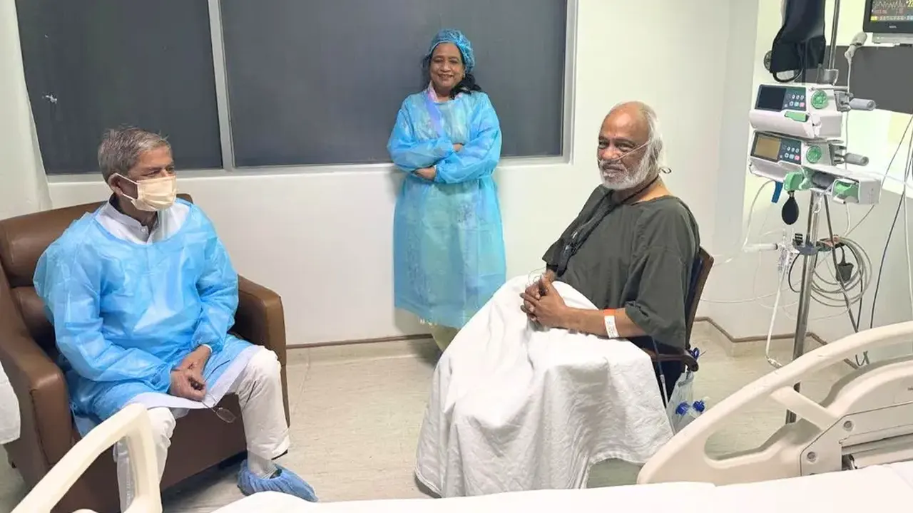 হাসপাতালে মঈন খানকে দেখতে গেলেন রাষ্ট্রপতি